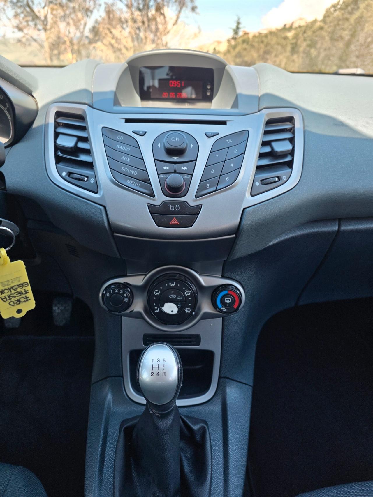 Ford Fiesta 1.2 82 CV 5 porte Titanium