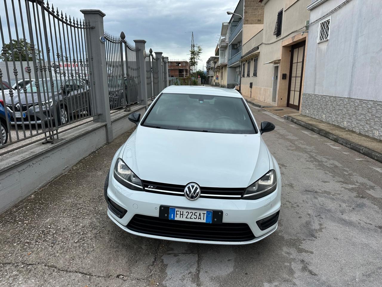 Volkswagen Golf 7.5 R-Line 1.6 Diesel 110 Cv