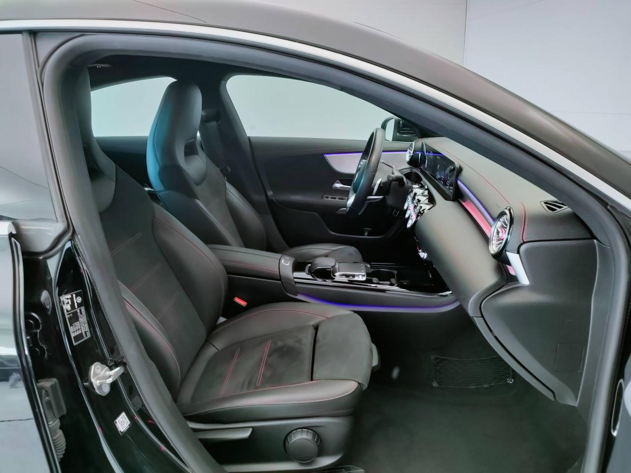 Mercedes-Benz CLA Coupe - C118 - CLA Coupe 200 d Premium auto