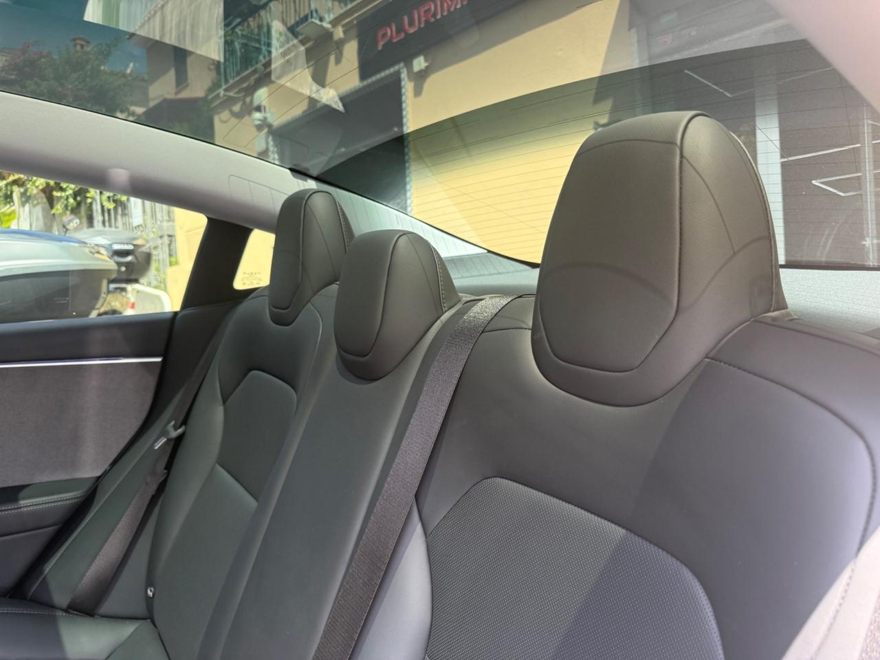 Tesla Model 3 Model 3 Long Range RWD