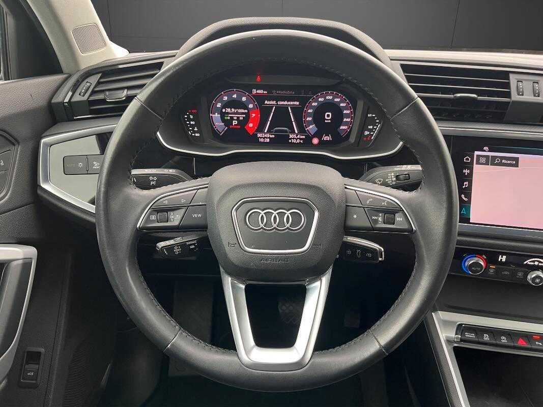 Audi Q3 35 1.5 tfsi mhev Business s-tronic