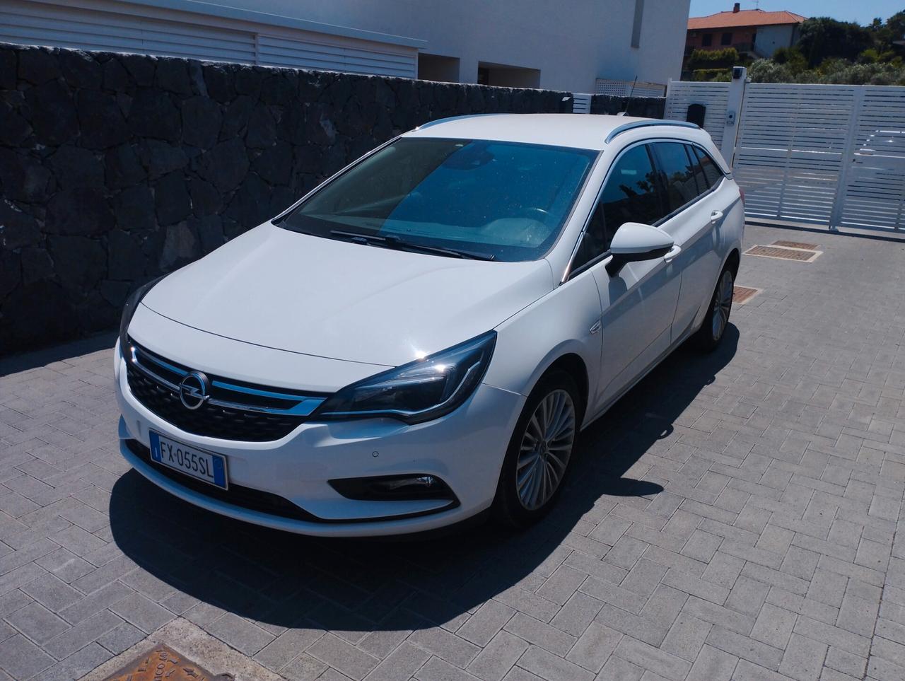 Opel Astra 1.6 CDTi 110CV Start&Stop Sports Tourer Business