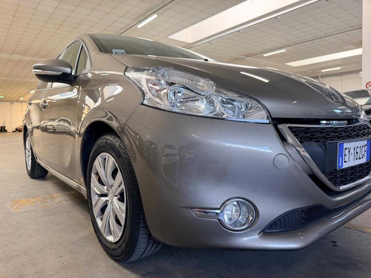 Peugeot 208 PureTech 82 5 porte Allure