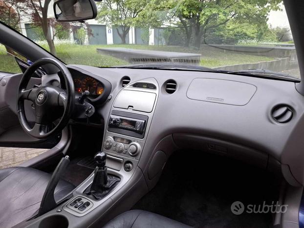 TOYOTA Celica 1.8 16V VVT-i
