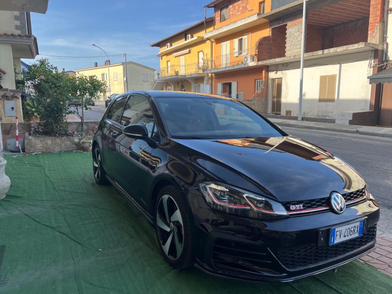 Volkswagen Golf GTI Performance 2.0 245 CV TSI 26000 KM
