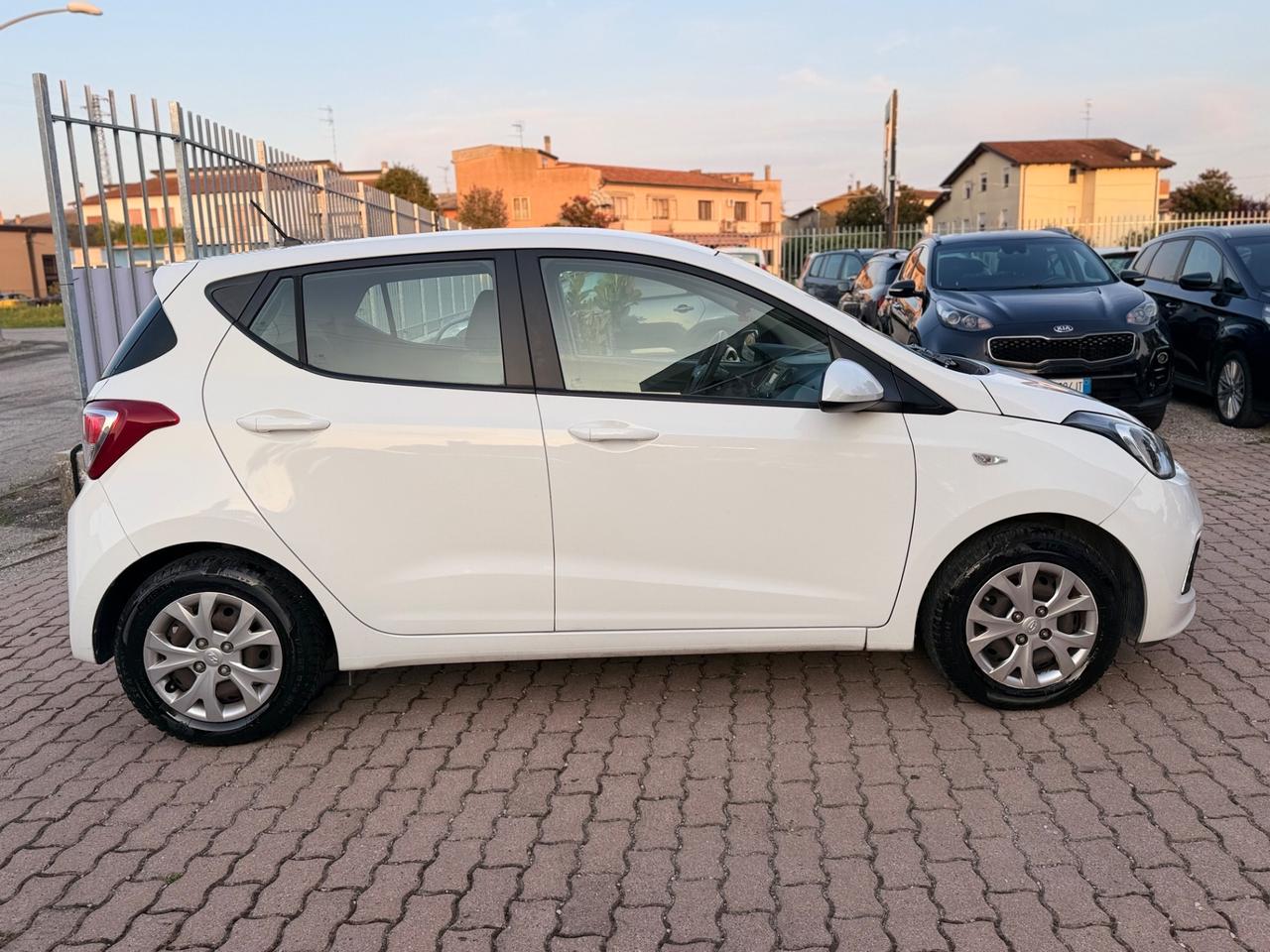 Hyundai i10 1.0 LPGI Econext Sound Edition