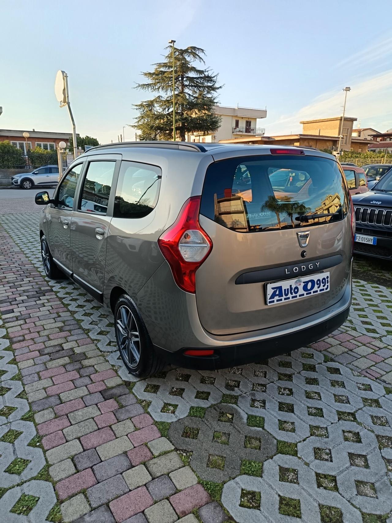 Dacia Lodgy 1.5 dCi 8V 110CV 5 posti Lauréate