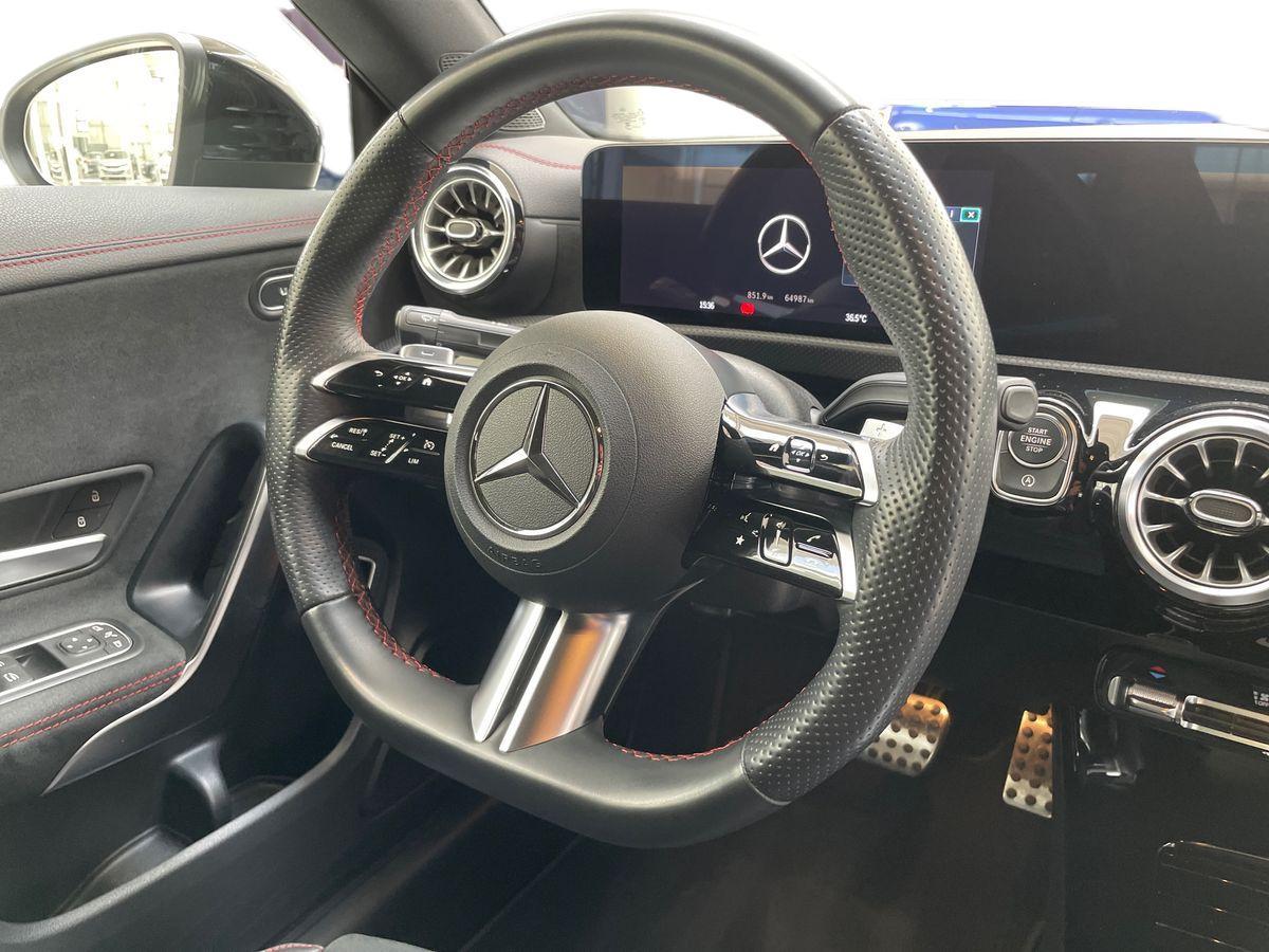 Mercedes-Benz CLA Coupe - C118 2023 - CLA Coupe 200 d AMG Line Premium auto