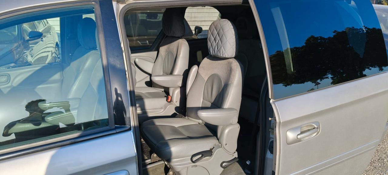 7 POSTI Voyager 2800 crdi OTTIME CONDIZIONI AUTOMATICO