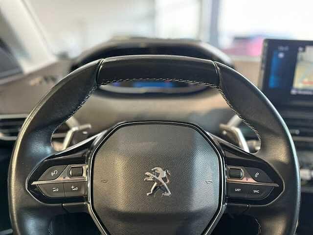 Peugeot 3008 BlueHDi 130 S&S EAT8 Allure