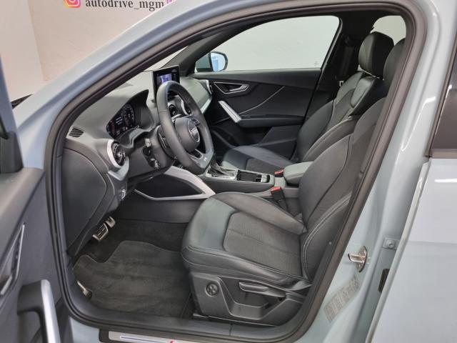 AUDI Q2 40 TFSI quattro S tronic SLINE Identity Black