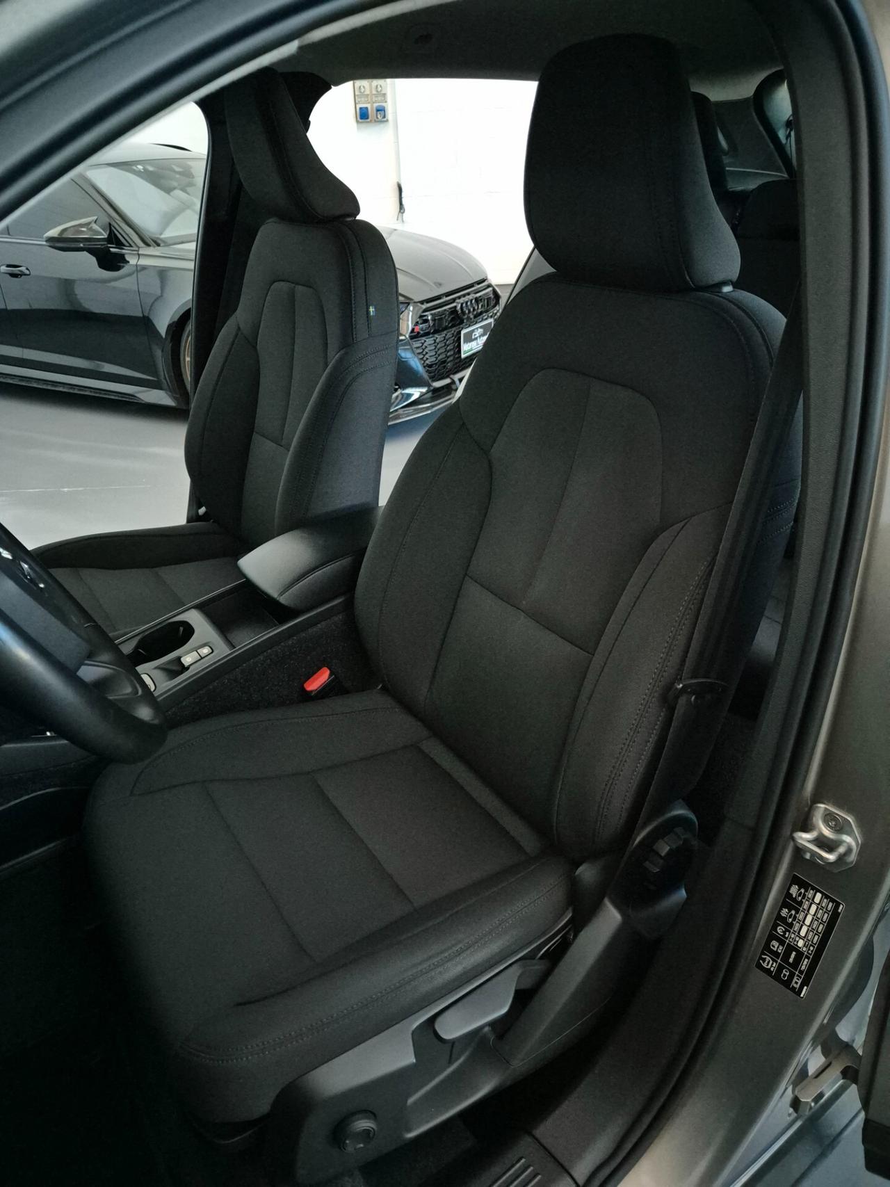 Volvo XC40 T4 Recharge 1.5cc 129cv AUTOCARRO 5PT
