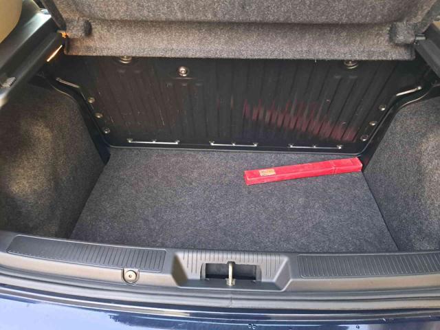 FIAT Punto 1.2 8V 3 porte Lounge NEOPATENTATI