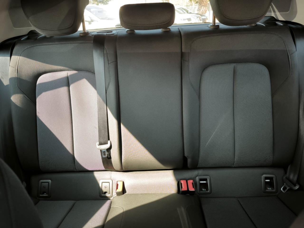 Audi Q2 30 TDI Business