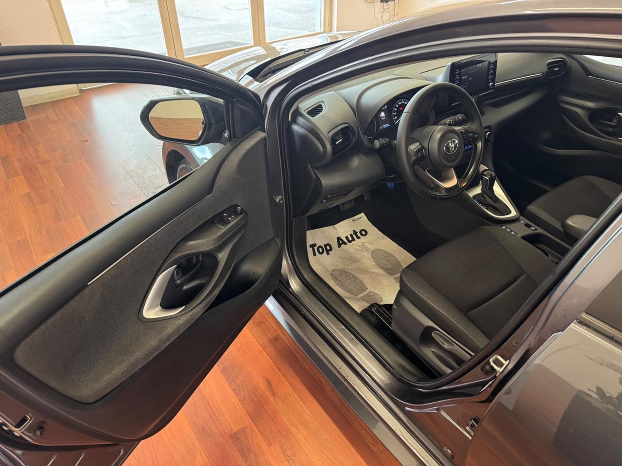 TOYOTA YARIS 1.5 HYBRID ACTIVE - MY21