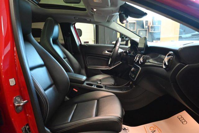 MERCEDES-BENZ GLA 200 PREMIUM AMG AUTO TETTO CAM PELLE LED 19"STRAFULL!!