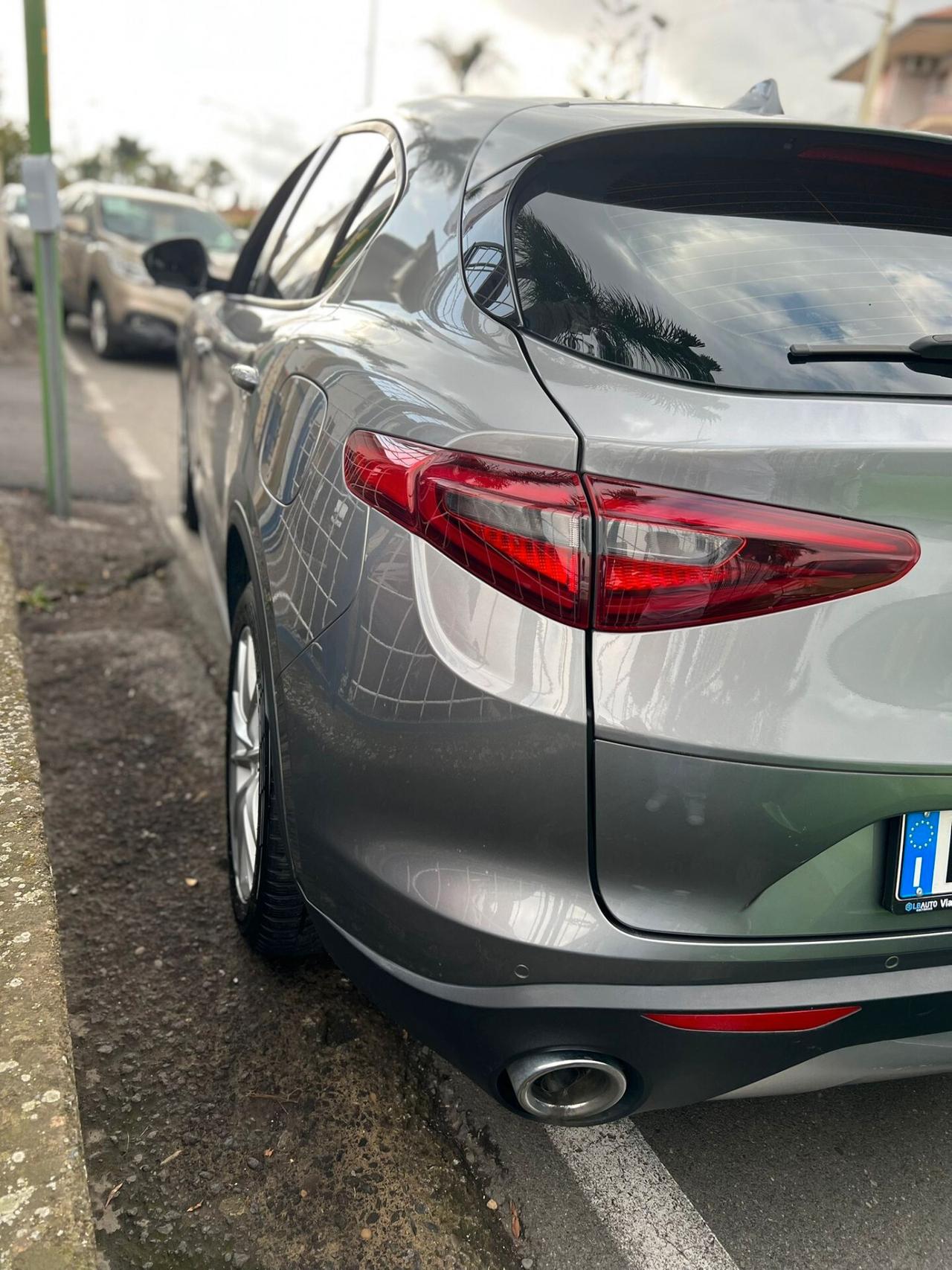 Alfa Romeo Stelvio 2.2 Turbodiesel 190 CV AT8 RWD Executive