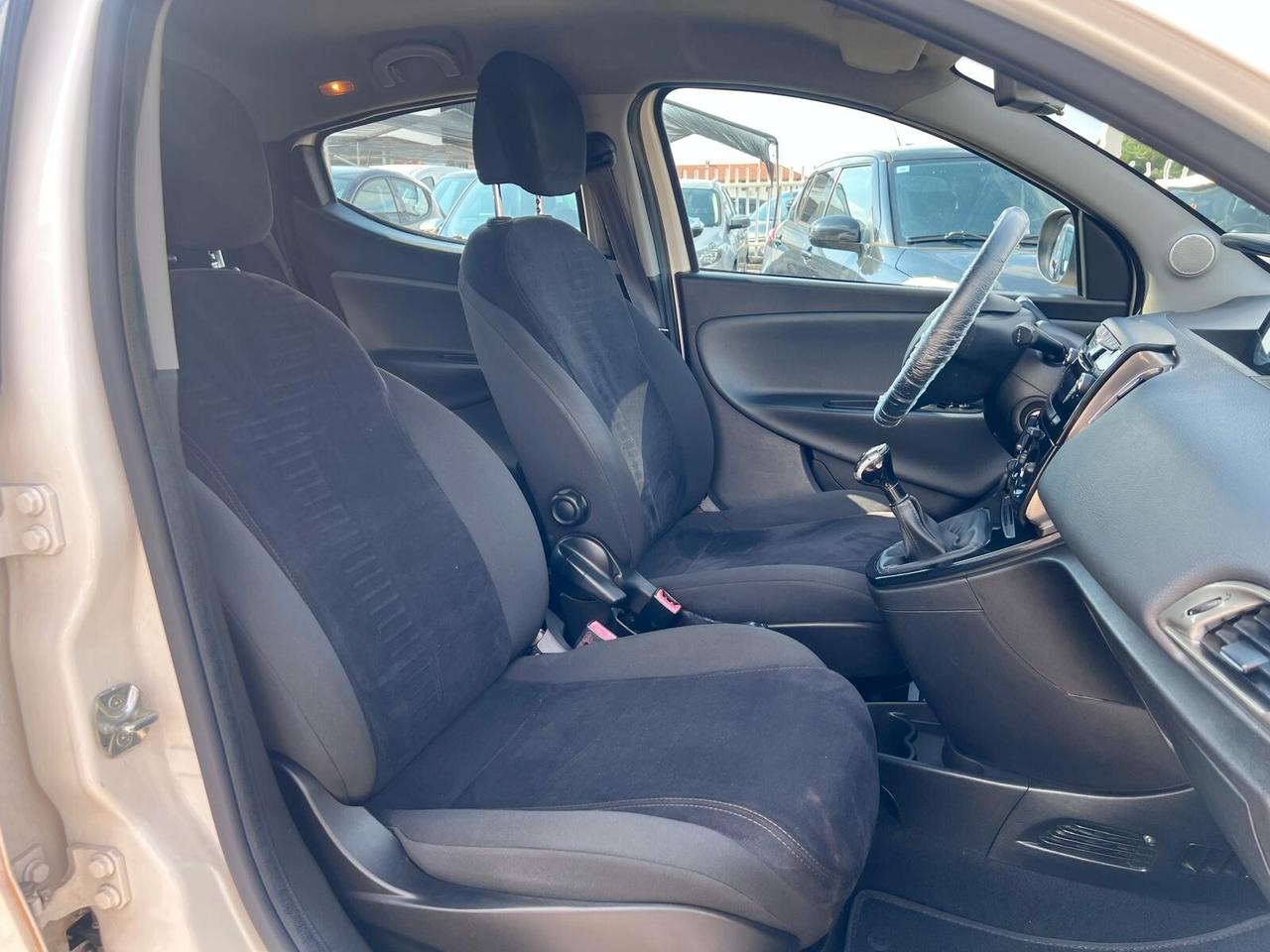 Lancia Ypsilon 1.3 MJT 16V 95 CV 5 porte S&S Gold