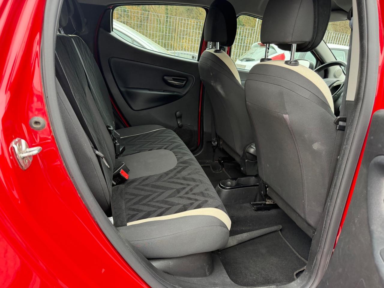 Lancia Ypsilon 1.2 69 CV 5 porte Platinum