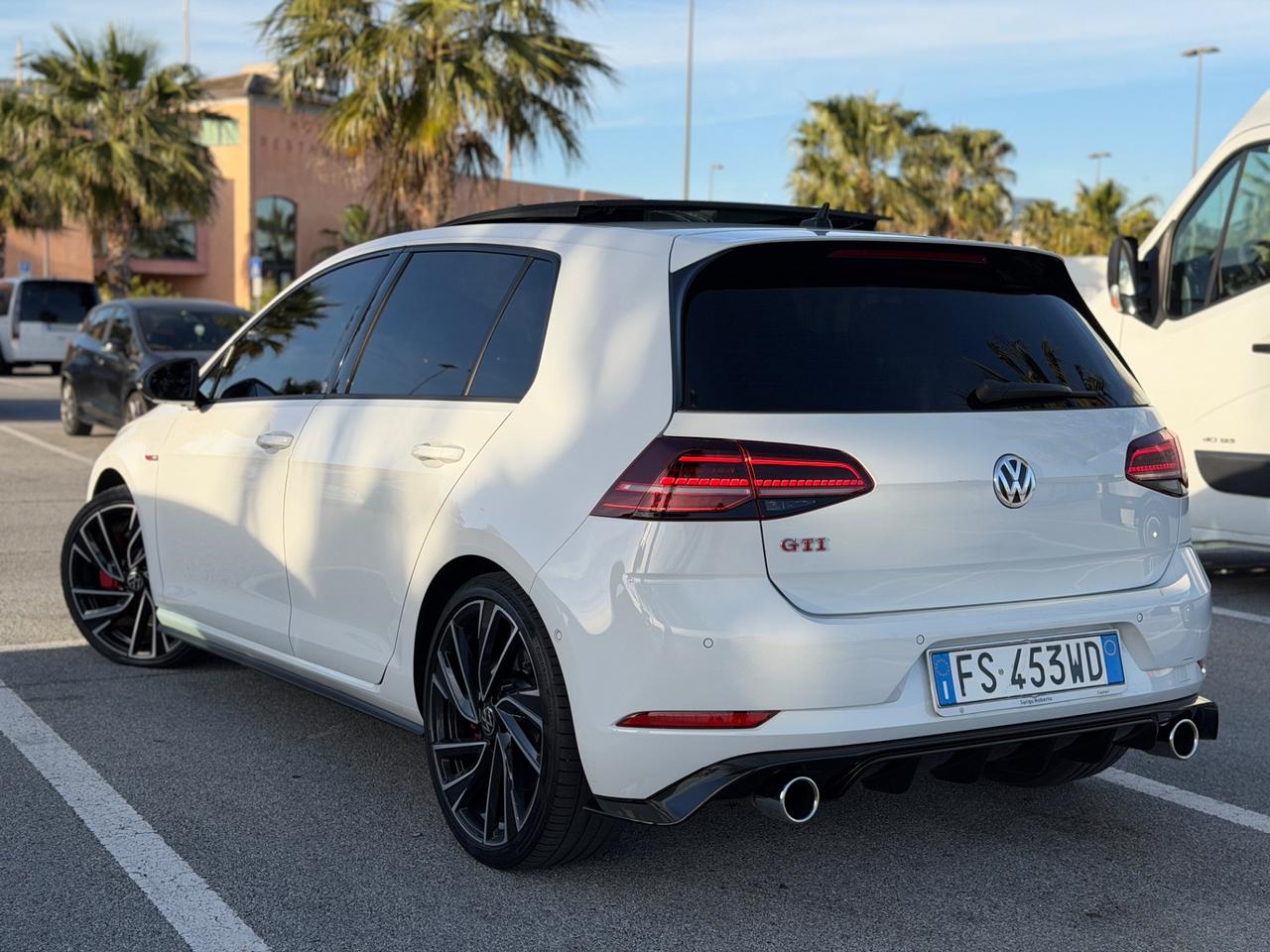Volkswagen Golf GTI Performance 2.0 245 CV TSI DSG