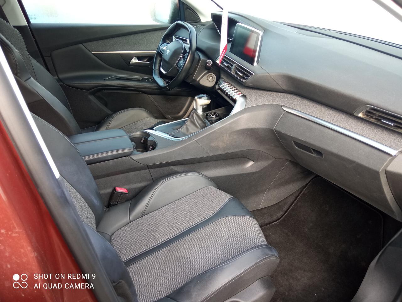 Peugeot 3008 1.2 PureTech 130CV S&S 5P Allure