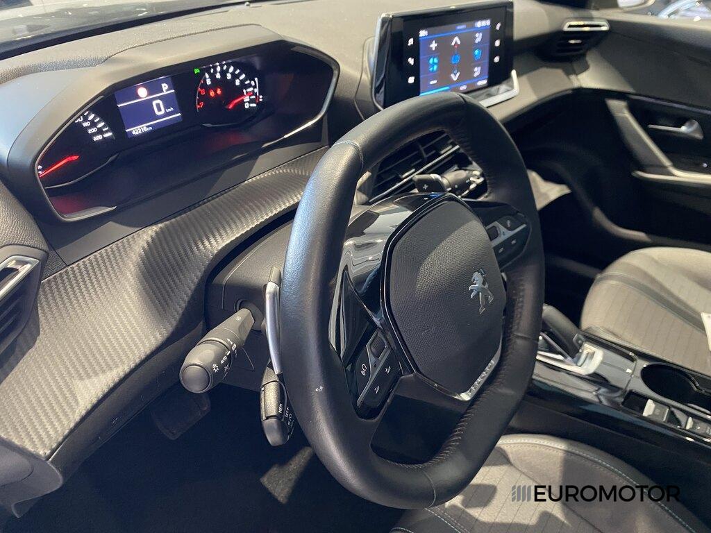 Peugeot 2008 1.5 BlueHDi Allure Pack EAT