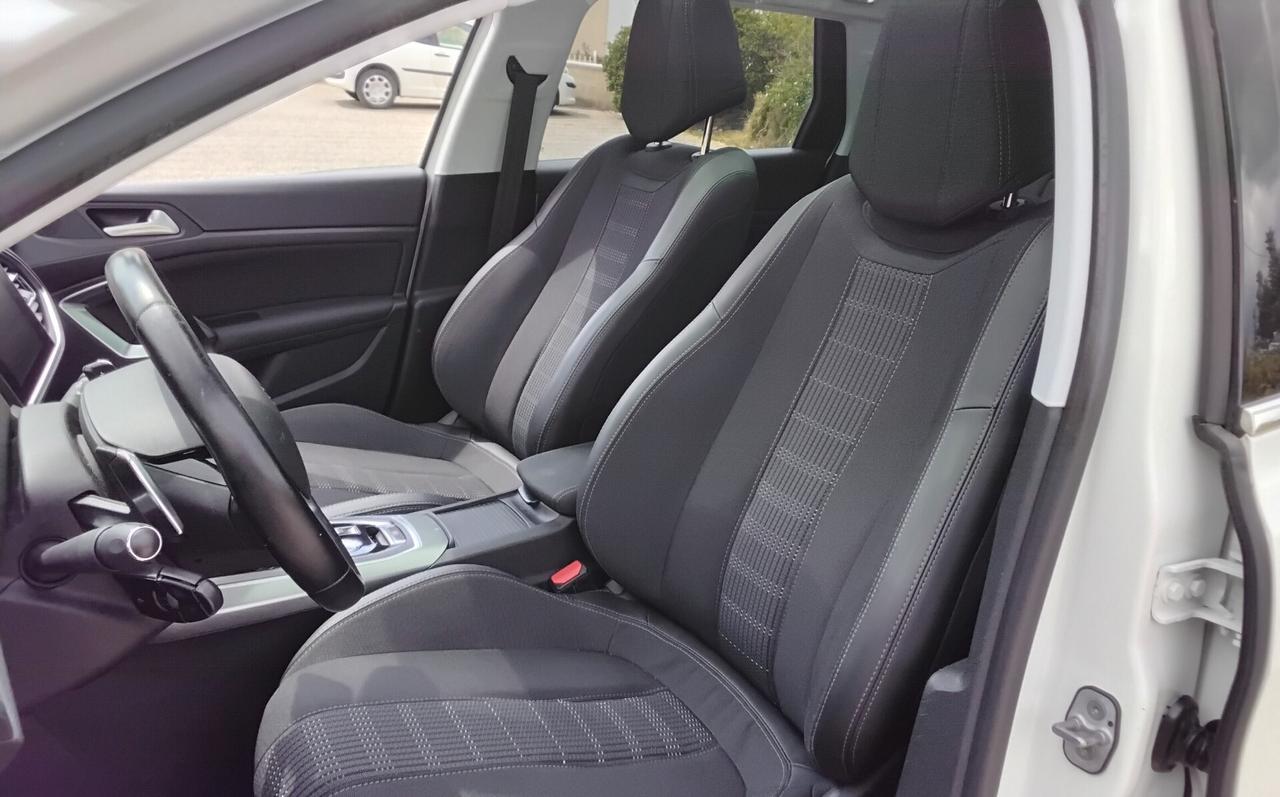 Peugeot 308 BlueHDi 130 S&S SW Allure