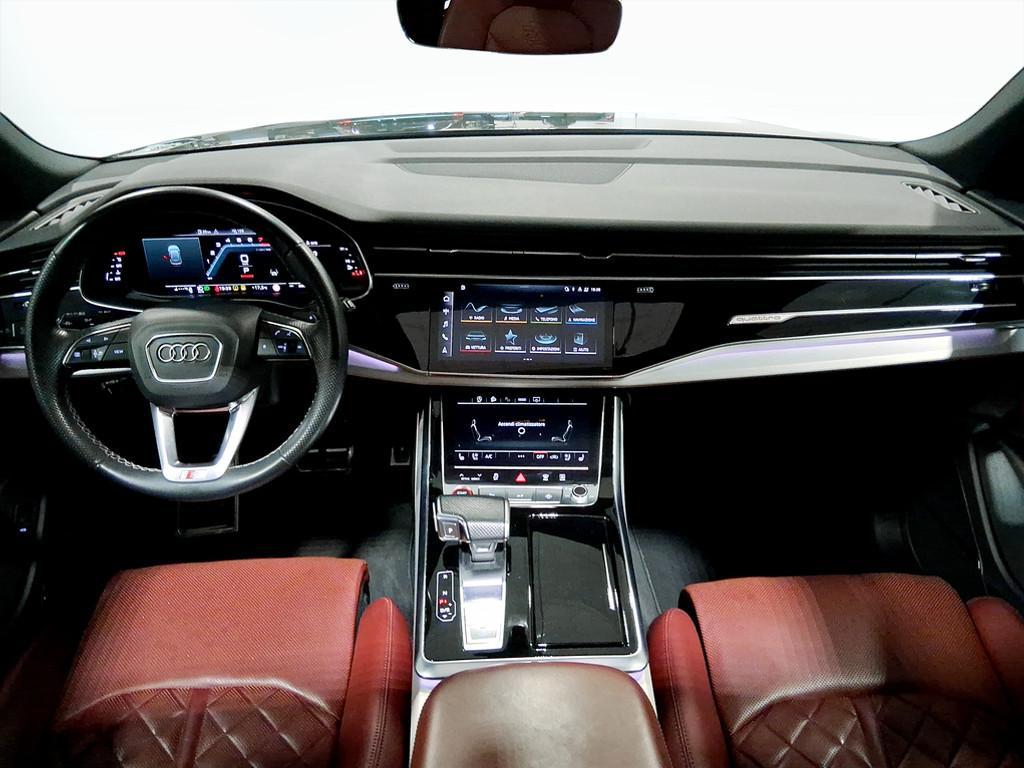 Audi Q8 S8 4.0 tfsi quattro tiptronic