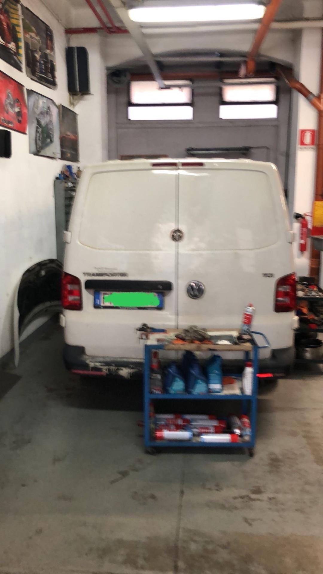 Volkswagen Transporter 2.0 Tdi 3p Distribuzione Rotta