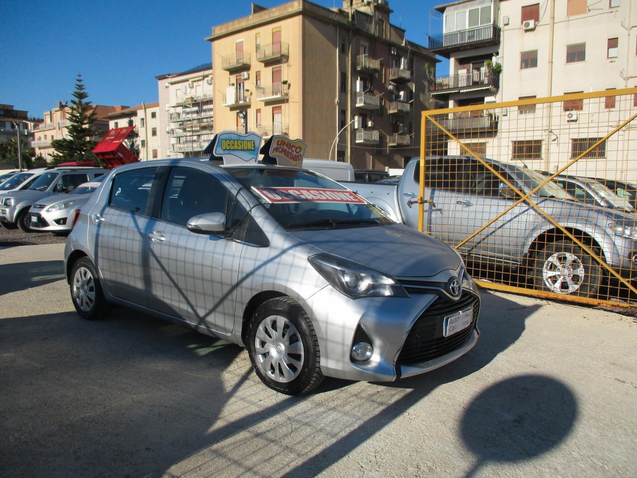 Toyota Yaris 1.4 D-4D 5 porte FULL OPT (NAVI)