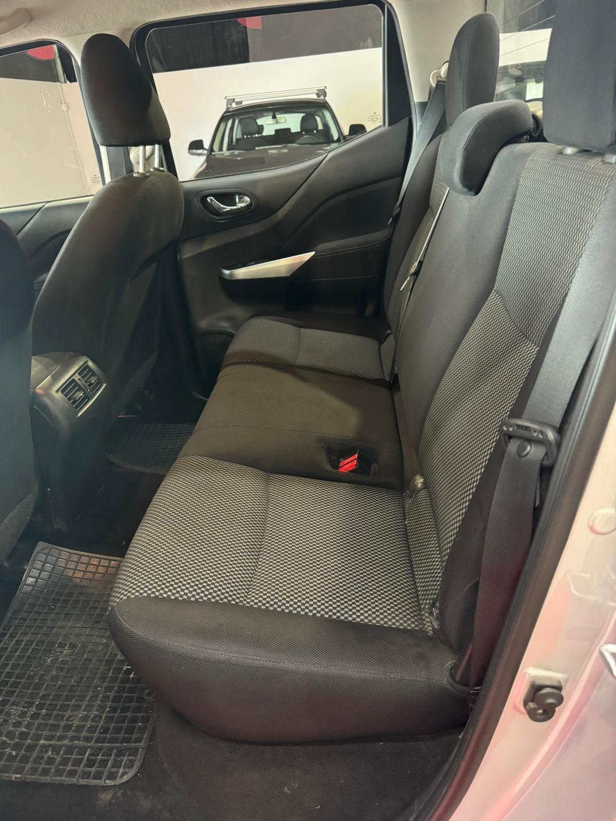 NISSAN NAVARA DOUBLE CAB