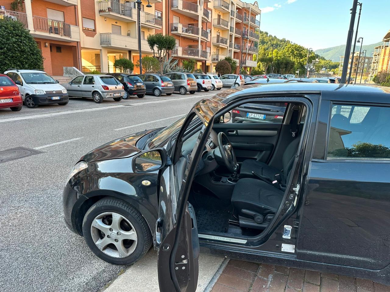 Suzuki Swift 1.3 DDiS 5p. 12 MESI DI GARANZIA