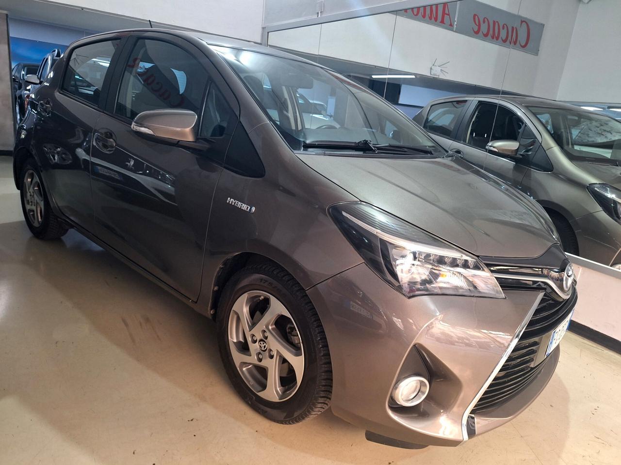 Toyota Yaris 1.5 Hybrid 73cv 1 PROPRIETARIO