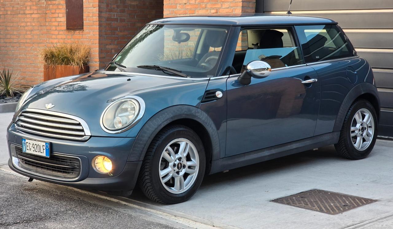 Mini One benzină 1.6 neopatentati euro5B prezzo5200