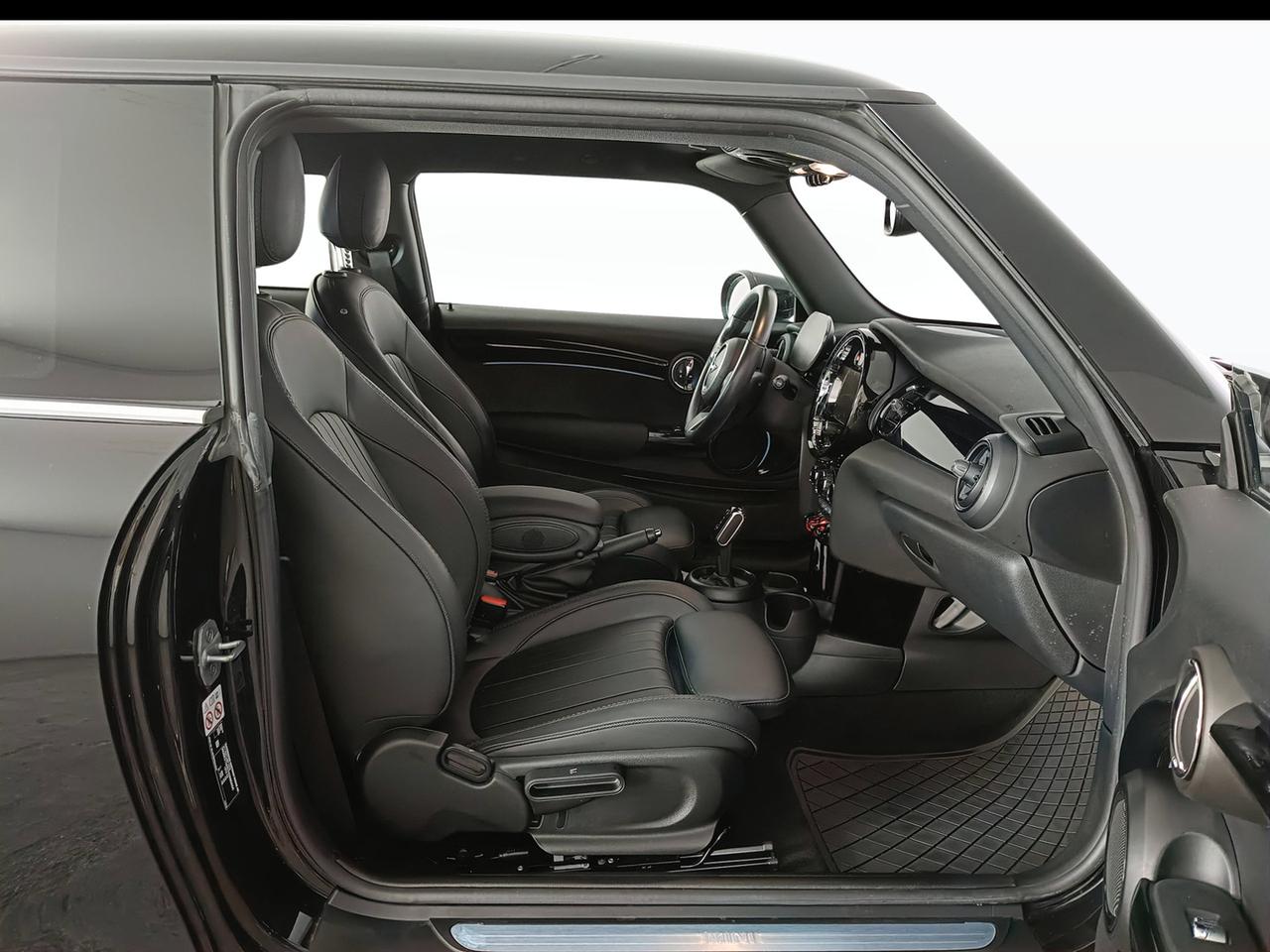 MINI Mini IV F56 2021 3p - Mini 3p 1.5 Cooper Classic auto