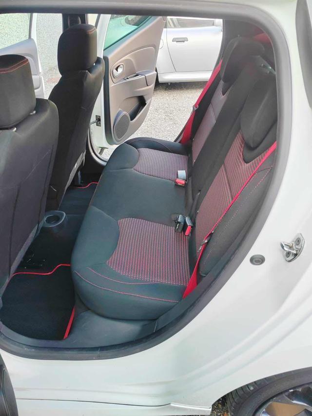 RENAULT Clio 1.6 Turbo 200CV R.S.