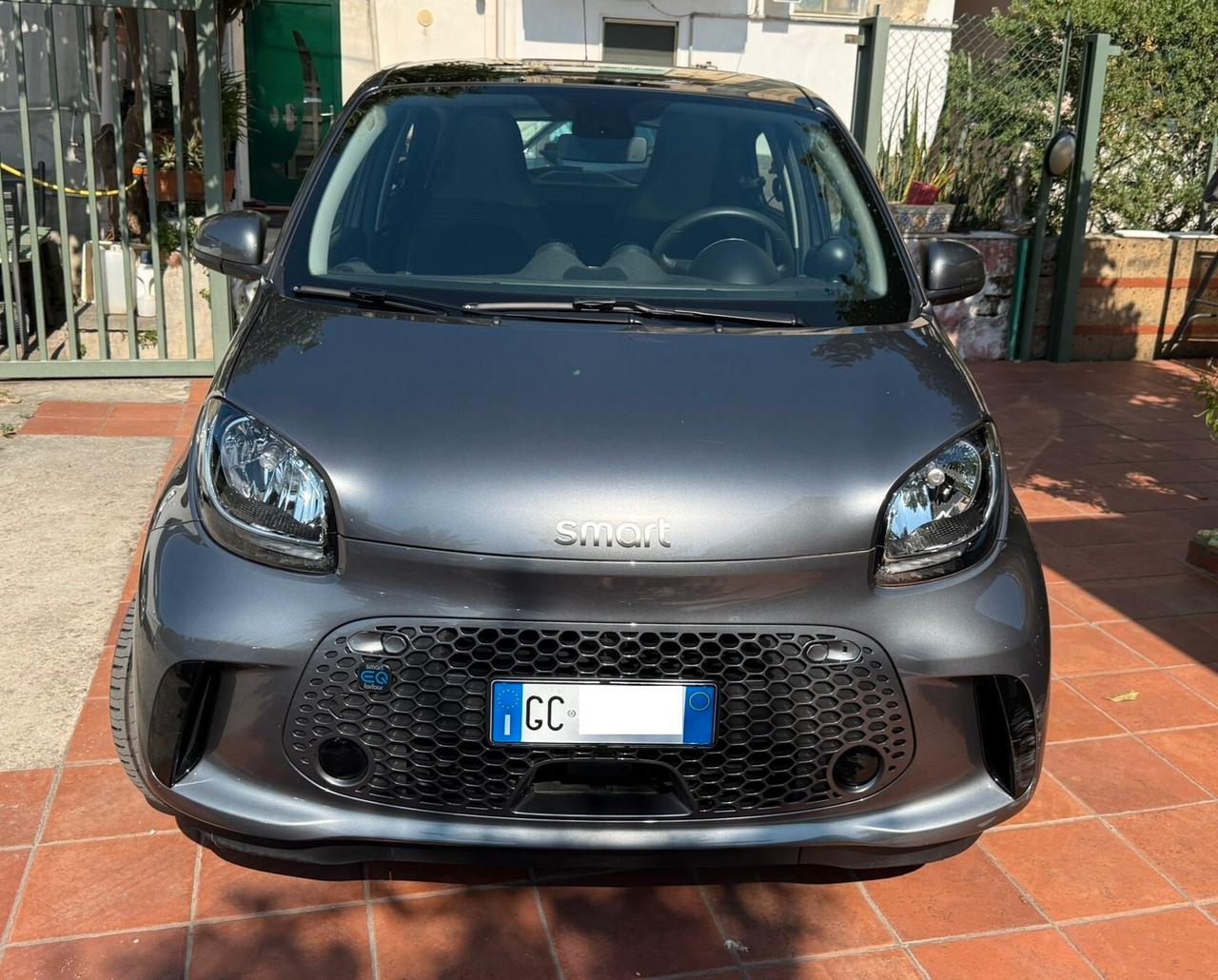 Smart ForFour EQ Pulse Tetto pan.