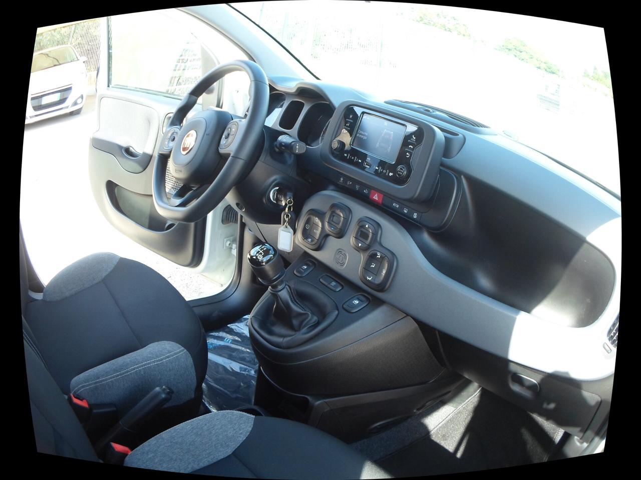 Fiat Panda 1.0 FireFly S&S Hybrid Red