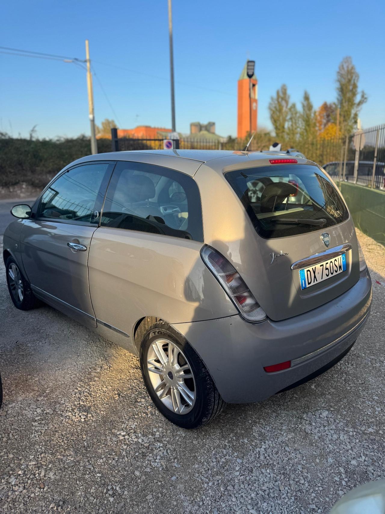 Lancia Ypsilon 1.4 Oro Ecochic GPL