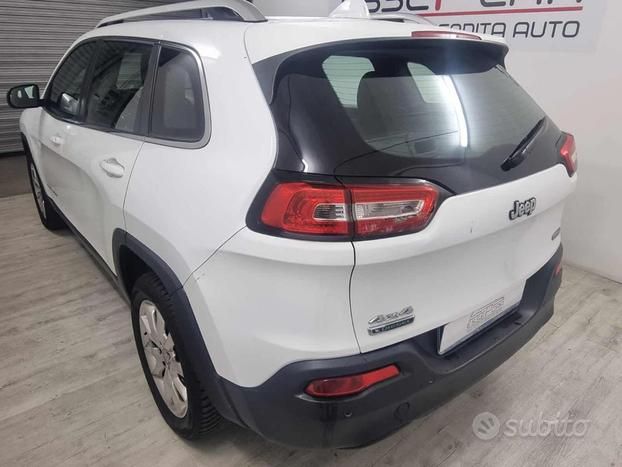 Jeep Cherokee 2015 photo 3