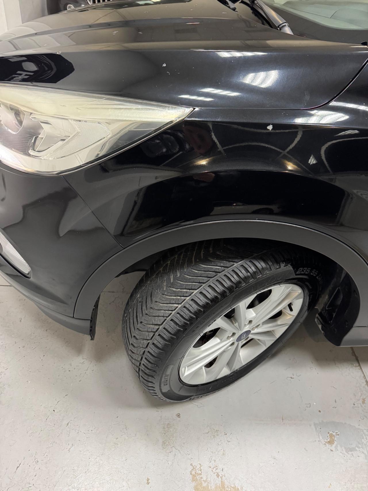 Ford Kuga 1.5 TDCI 120 CV S&S 2WD ST-Line