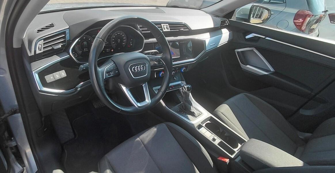 Audi Q3 40 TDI quattro S tronic Business