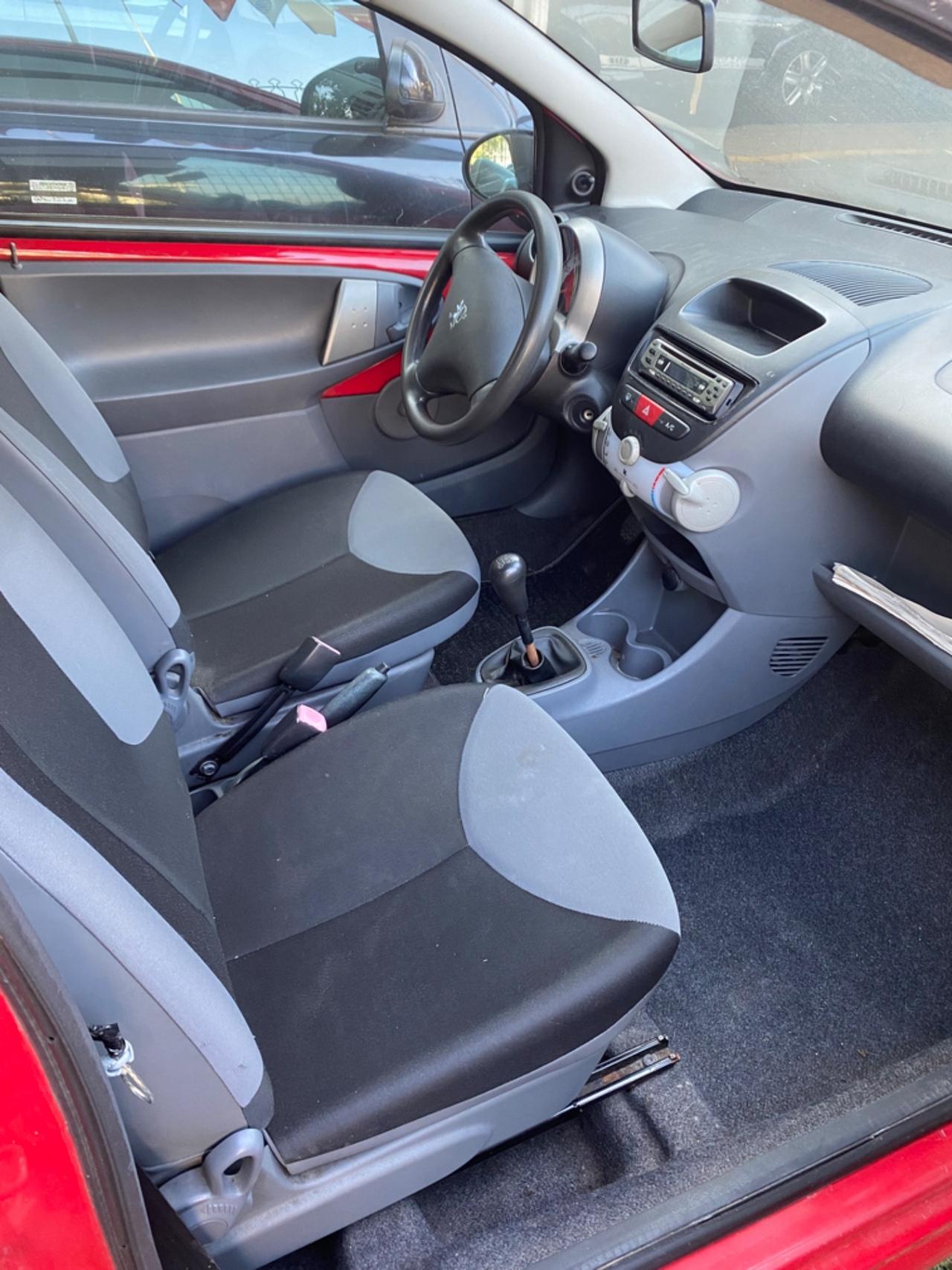 Peugeot 107 1.0 68CV 3p. Sweet Years