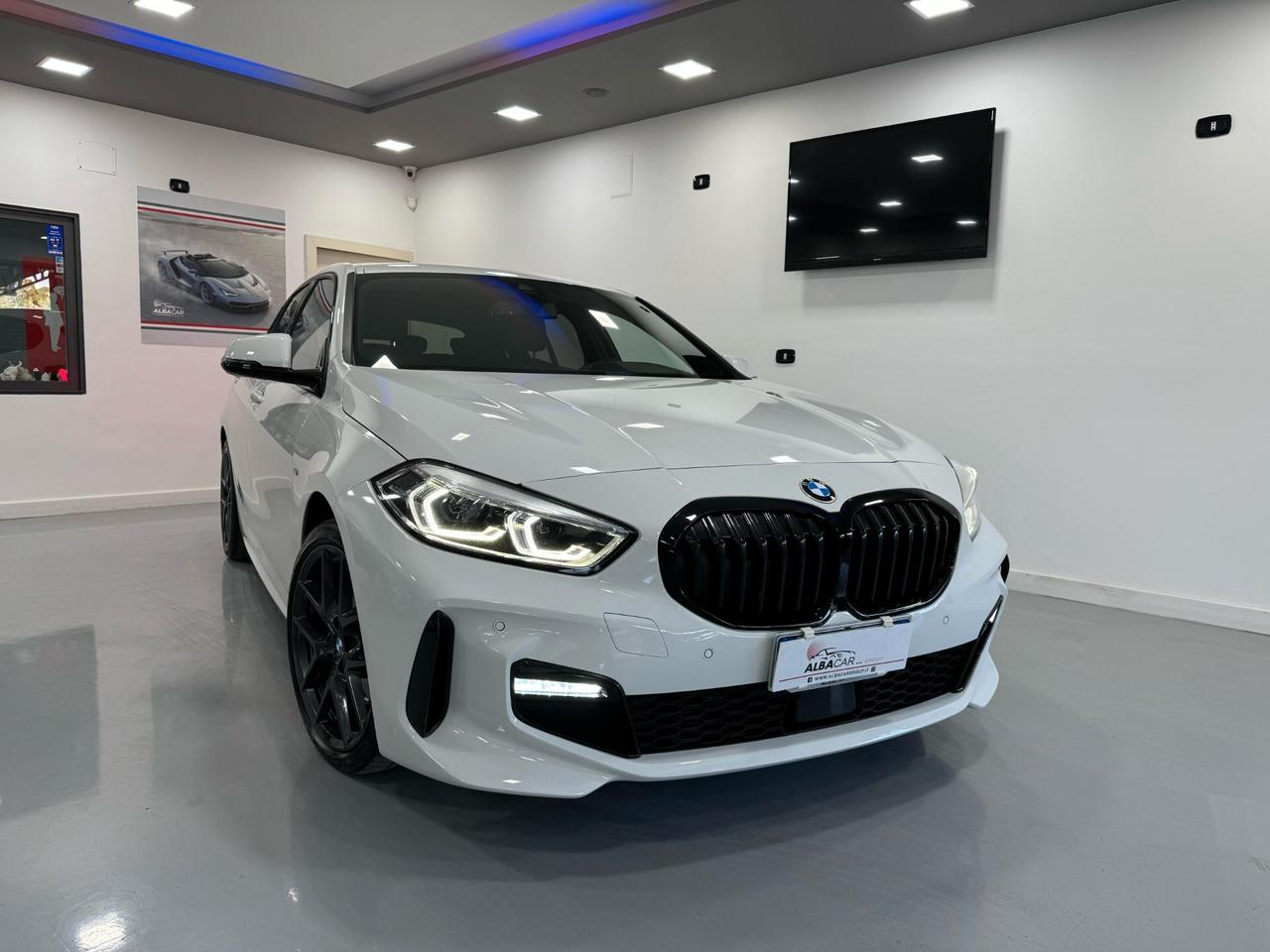 Bmw 116 116d 5p. Msport
