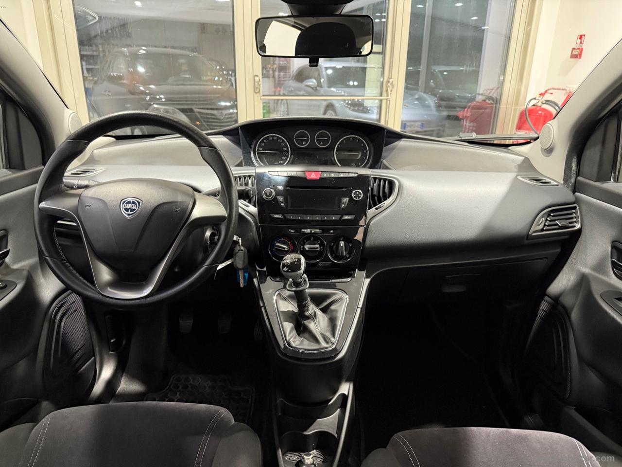 LANCIA Ypsilon 1.2 69 CV 5p. S&S Silver