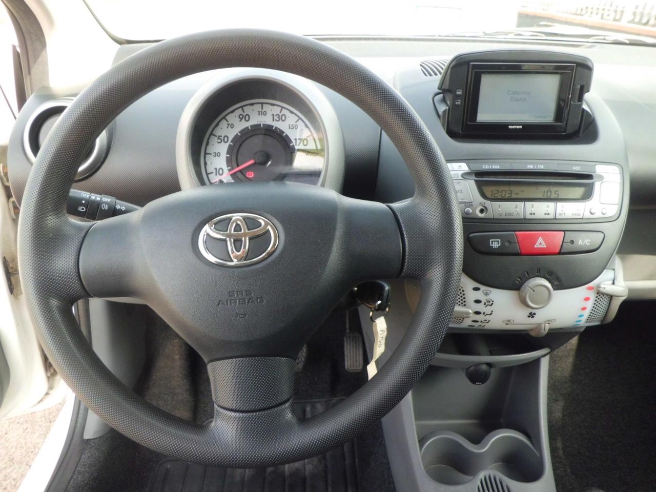 Toyota Aygo 1.0 12V VVT-i 5 porte Sol Connect