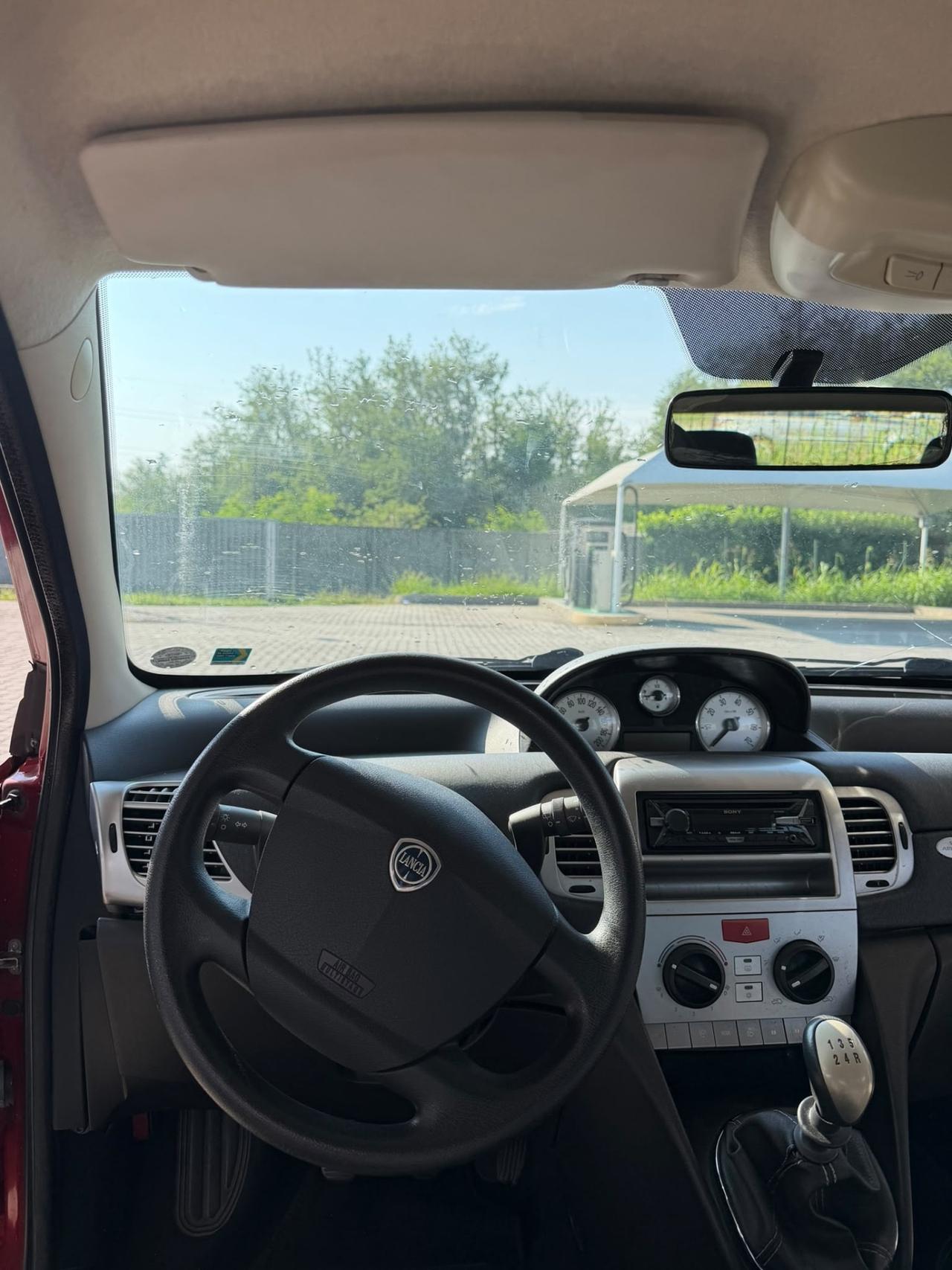 Lancia Ypsilon 1.2 Argento