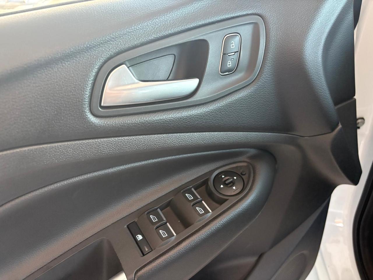Ford Kuga 1.5 TDCi 120cv ST-Line COME NUOVA