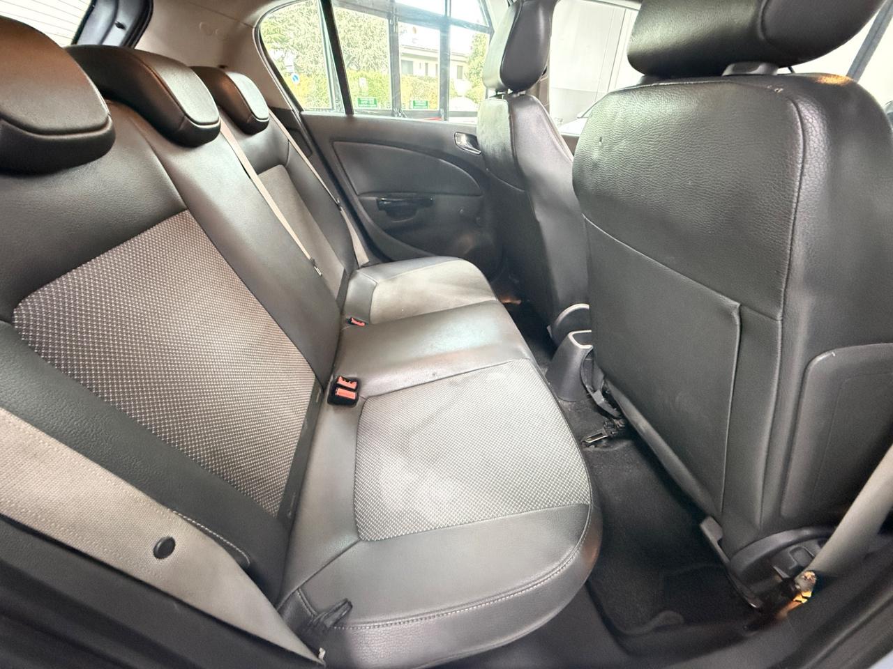 Opel Corsa 1.2 5 porte Easytronic Cosmo