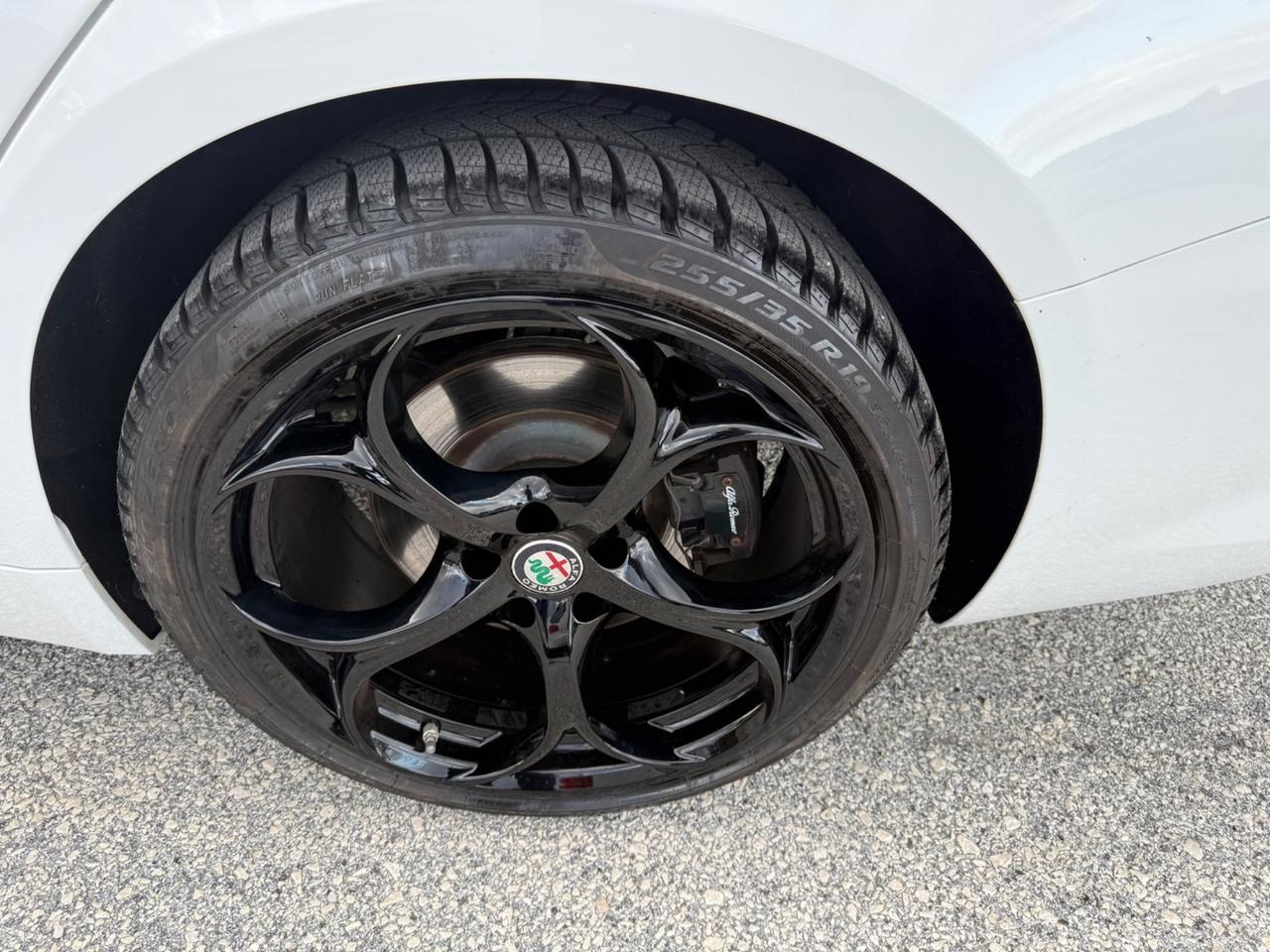 Alfa Romeo Giulia 2.2 Turbodiesel 180 CV AT8 Sport Edition